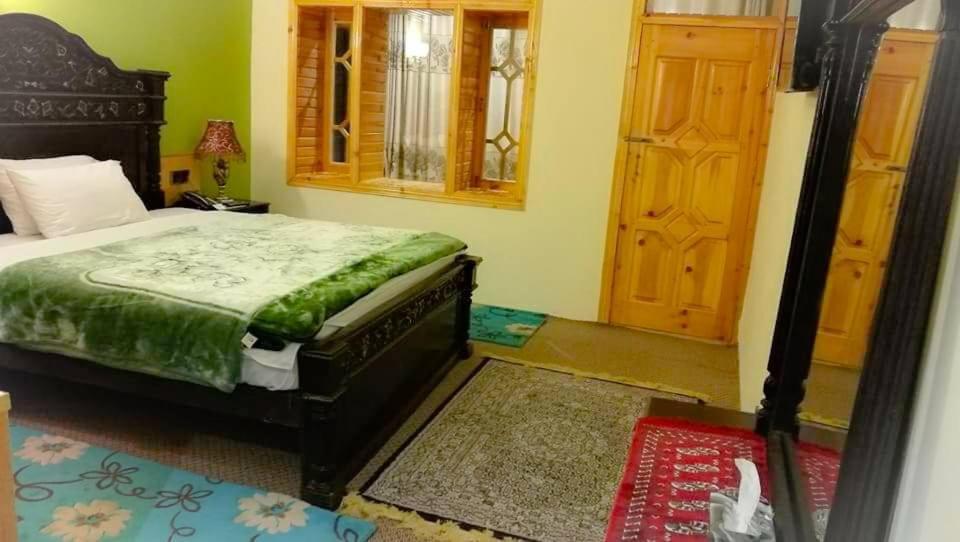 Fairy Land Hotel Karimabad  Экстерьер фото